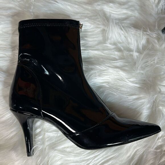 New heeled patent leather ankle booties - Picture 6 of 8
